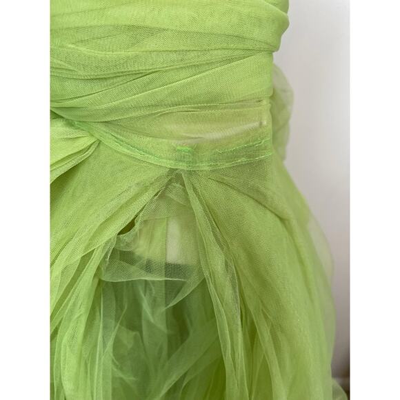 Bronx and Banco Taraji One Shoulder Tulle Tiered High Low Maxi Green Gown Sz XS - Picture 10 of 15
